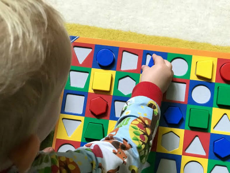 Importance of board games for toddlers – 5 distinct features!